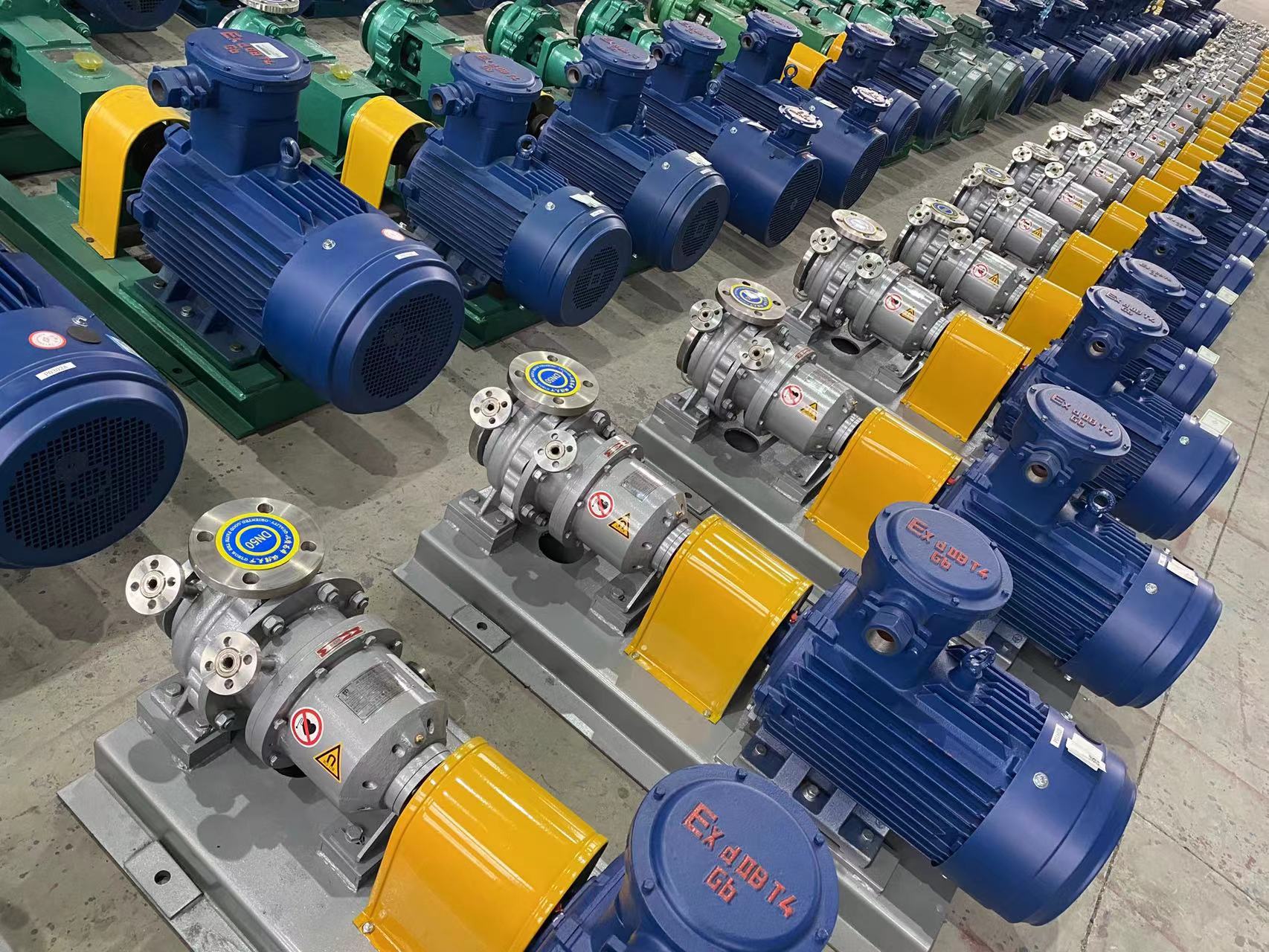 2.8準備發往海外的水泵(圖（tú）1)